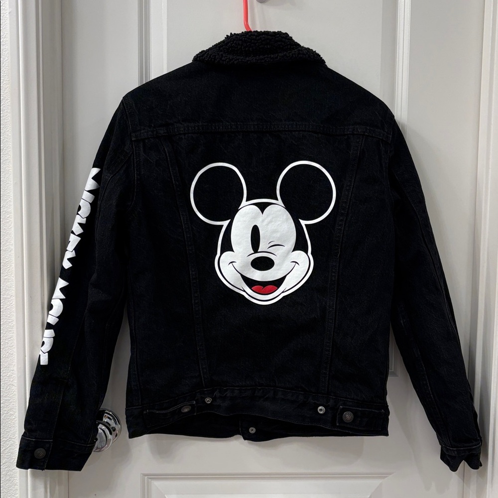 Rare black Levi’s disney Mickey Mouse collab jacket small (Euc)